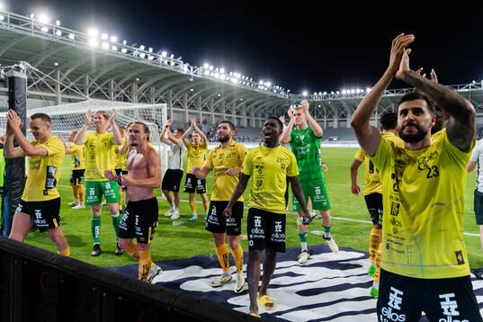 Players of Elfsborg celebrate