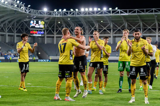 Players of Elfsborg celebrate