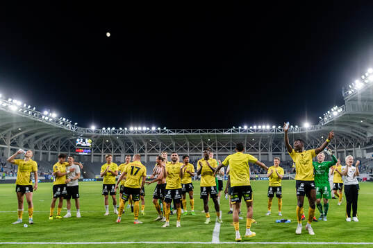 Players of Elfsborg celebrate