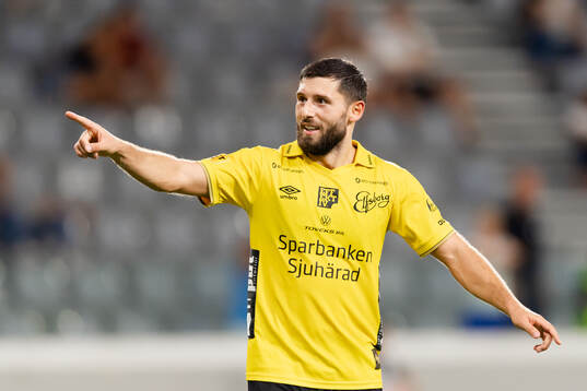 Arber Zeneli of Elfsborg celebrates