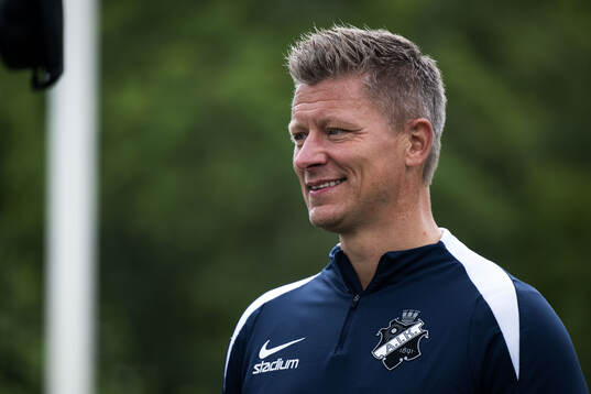 AIKs tränare Mikkjal Thomassen