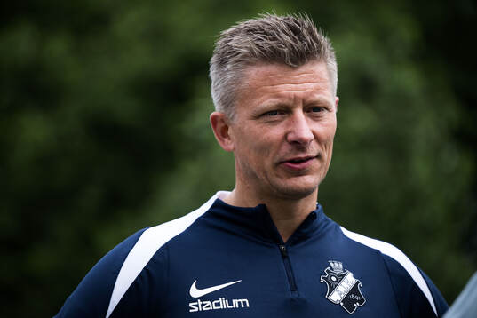 AIKs tränare Mikkjal Thomassen