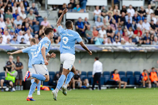 Malmö FFs Isaac Kiese Thelin jublar