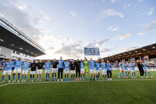 Malmö FFs spelare jublar