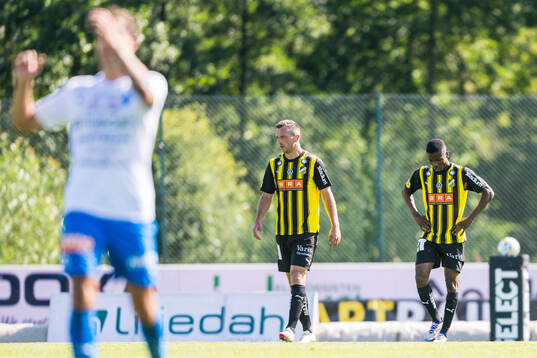 Häckens Even Hovland och Akoua Romeo Amane deppar