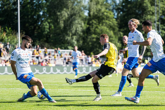 Värnamos Emin Grozdanic och Häckens Julius Lindberg