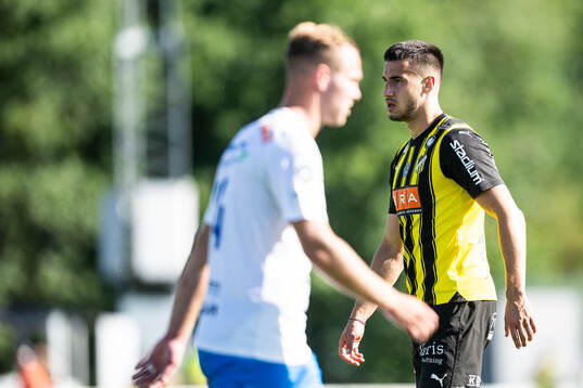 Häckens Srdjan Hrstic deppar