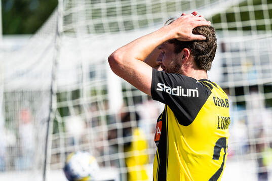 Häckens Adam Lundkvist deppar