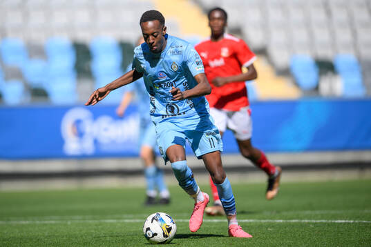 Eskilstunas spelare Ian Kimana gör 0-2