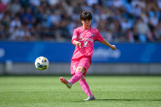 Cerezo Osakas spelare