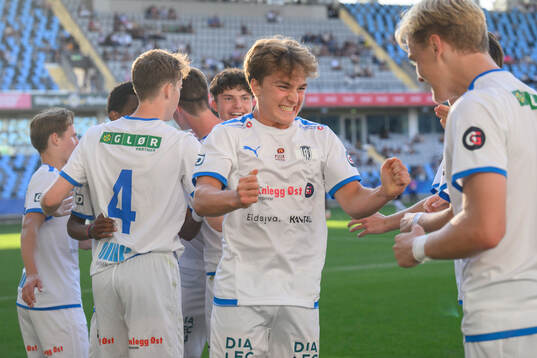 Lillehammers spelare jublar