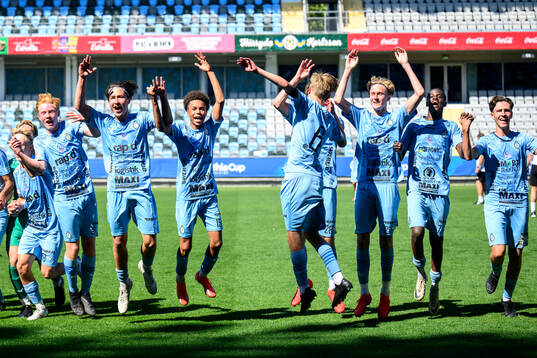 Eskilstunas spelare jublar