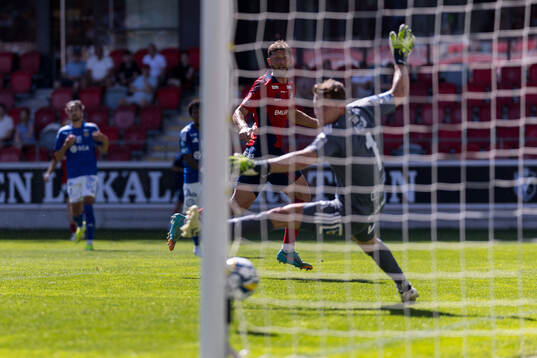 Östers Alibek Aliev gör mål 1-0