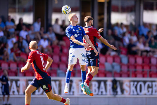 GIF Sundsvalls Lucas Forsberg och Östers Alibek Aliev