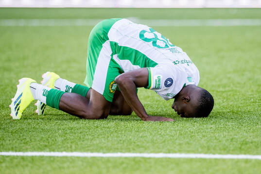 Hammarbys Bouzomana Toure jublar