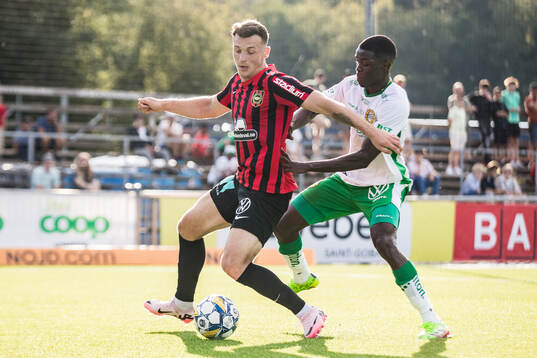 Brommapojkarnas Adam Skanning Jakobsen och Hammarbys