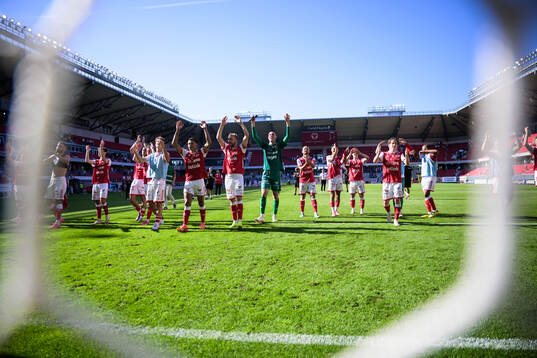 Kalmar spelare jublar
