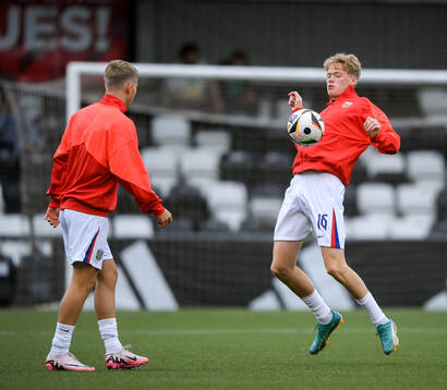 Vetle Auklend of Norway warms-up