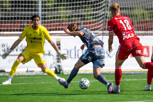 Brages Johan Arvidsson med målchans