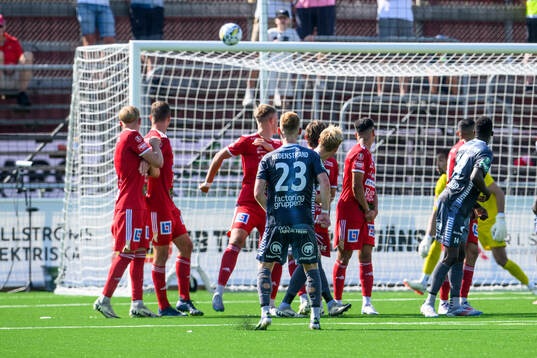Brages frispark träffar ribban