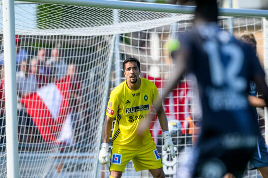 Skövde AIKs målvakt Adrian Zendejas