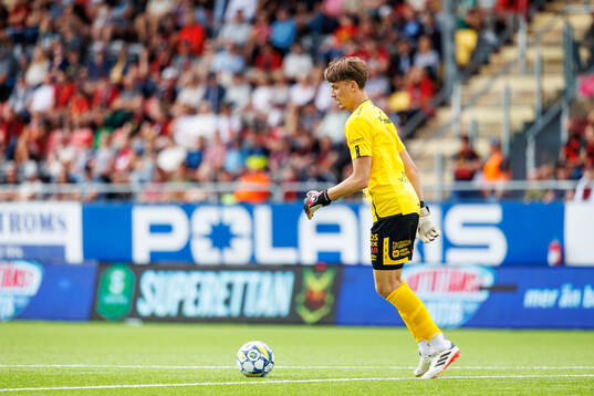 Degerfors målvakt Wille Jakobsson