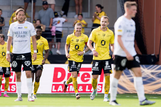 Elfsborgs Sebastian Holmen jublar