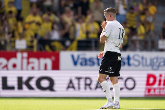 Mjällbys Jacob Bergström deppar
