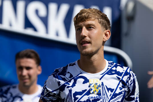 IFK Göteborgs Arbnor Mucolli innan fotbollsmatchen i