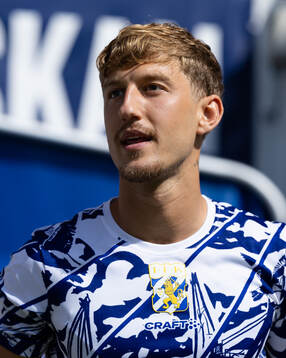 IFK Göteborgs Arbnor Mucolli innan fotbollsmatchen i