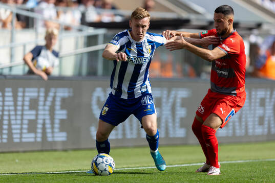 IFK Göteborgs Sebastian Ohlsson och Västerås Abdelrahman