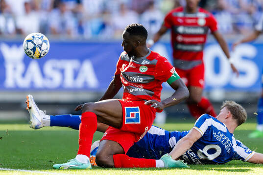Västerås Frederic Nsabiyumva och IFK Göteborgs Laurs
