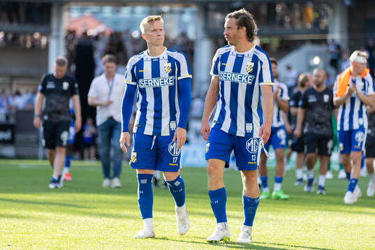 IFK Göteborgs Oscar Wendt och Gustav Svensson deppar