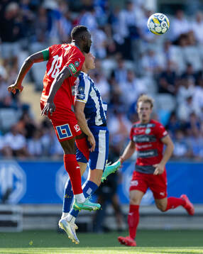 Västerås Frederic Nsabiyumva och IFK Göteborgs Laurs