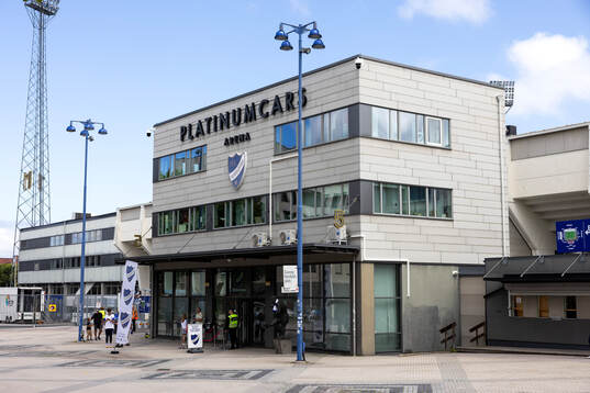 Exteriör bild av Platinum Cars Arena