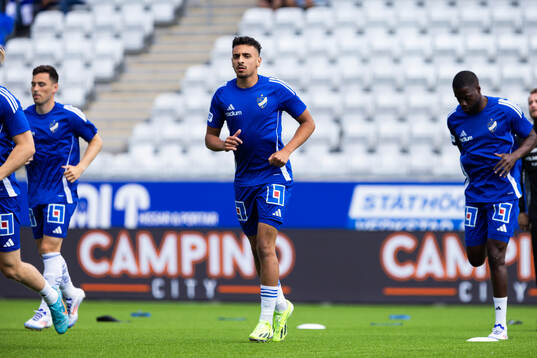 IFK Norrköpings Moutaz Neffati på uppvärmningen