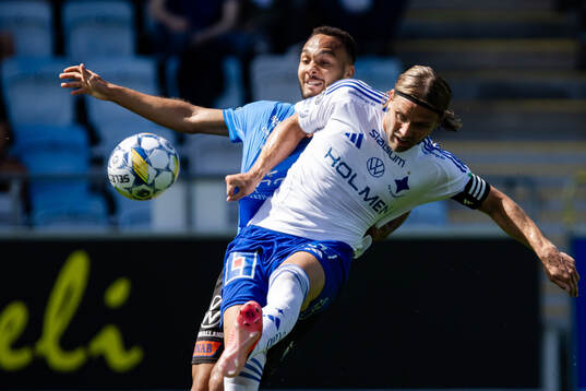 Halmstads Vinicius Nogueira De Oliveira och IFK