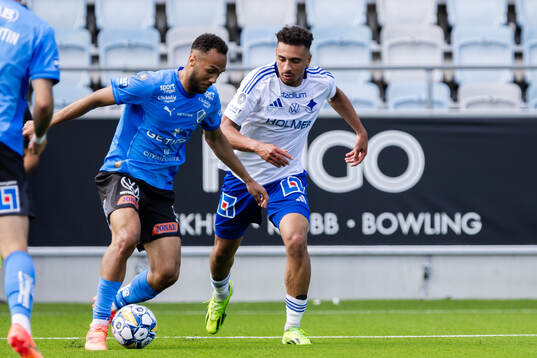 Halmstads Vinicius Nogueira De Oliveira och IFK