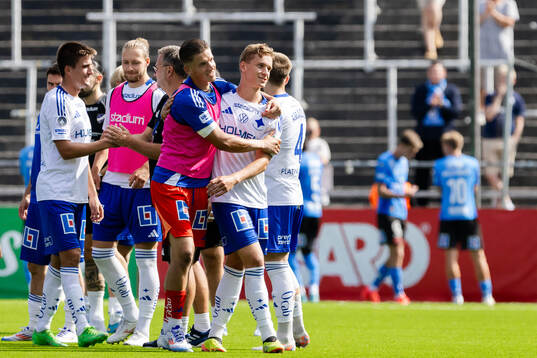 IFK Norrköpings spelare jublar