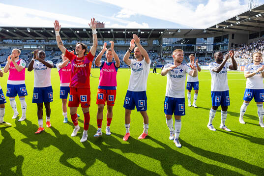 IFK Norrköpings spelare jublar