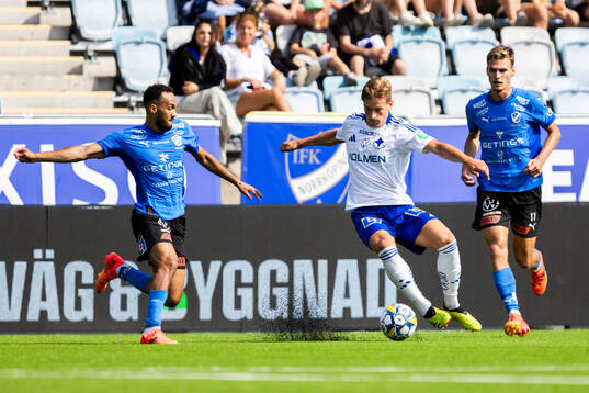 Halmstads Vinicius Nogueira De Oliveira och IFK