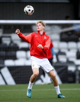 Vetle Auklend of Norway warms-up