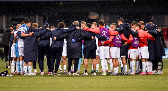 The Norway squad huddles