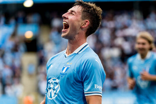 Lasse Berg Johnsen of Malmö FF celebrates the 3-0 goal