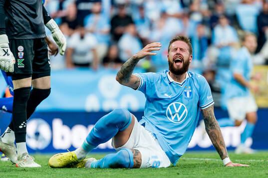 Pontus Jansson of Malmö FF looks dejected