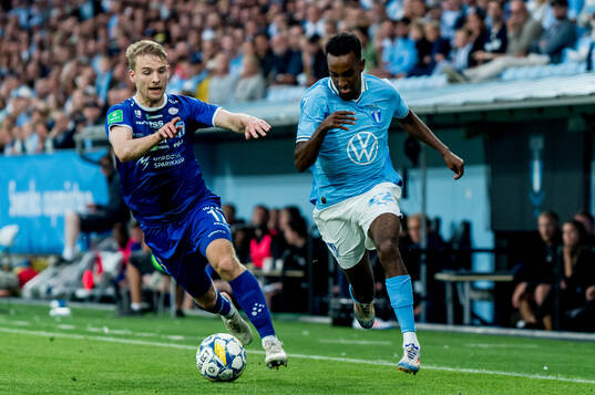 Joannes Danielsen of Klaksvik and Taha Abdi Ali of Malmö FF