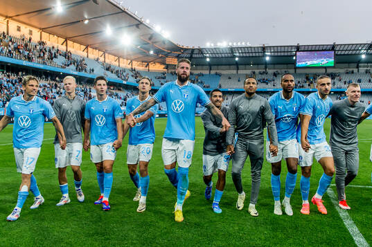 Bläddra bland fler bilder av Football, UEFA Champions League, Q2, Malmö FF - Klaksvik