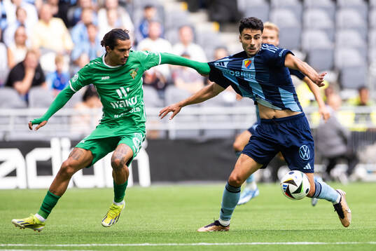Clayton Duarte of FC Progres Niederkorn and Deniz Hummet