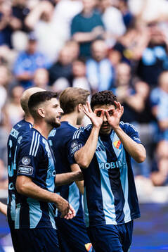 Deniz Hümmet of Djurgården celebrates