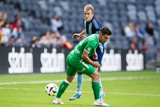 Oskar Fallenius of Djurgården and Cedric Sacras of Progres